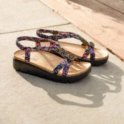 Roz Charm Black Sandal 13 Roz Charm Black Sandal -ALEGRIA Sales Store ALEGRIA SS22 ROZ 7554 S1X 924b3e83 10b5 4e17 bbb5 c42c673ee6f8