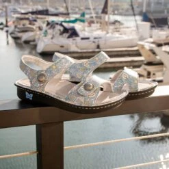 Vienna Smooth Jazz Sandal -ALEGRIA Sales Store ALEGRIA SS22 VIE 7514 S1X 1cac05ca f5c2 415a 81e3 0f478beb47d5