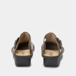 Classic Oiled Brown Shoe -ALEGRIA Sales Store ALG 7412 S3 ca29e2ed d5cb 4313 8f5a f98e3222e44c