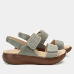Bailee Woven Sage Sandal -ALEGRIA Sales Store BAI 6132 S2