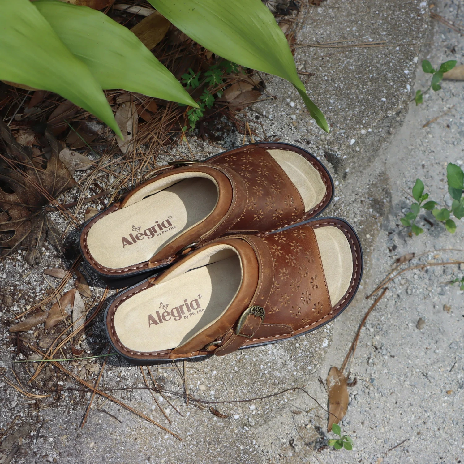 Klover Burnish Tawny Sandal 2 Klover Burnish Tawny Sandal - Image 2