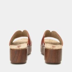 Triniti Garnet Sandal -ALEGRIA Sales Store TRI 6107 S3 65e75af5 9c4c 4fba 9115 f201ccc75c4d