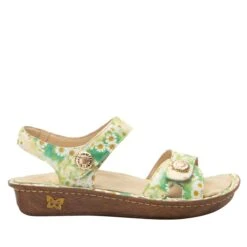 Vienna Coming Up Daisies Sandal 8 Vienna Coming Up Daisies Sandal -ALEGRIA Sales Store VIE 7422 S2 99eff1b7 6b1c 4a66 b1b9 ec4c9cfab507