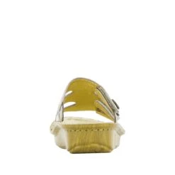 Venice Gold Your Own Way Sandal -ALEGRIA Sales Store ven 293 s3